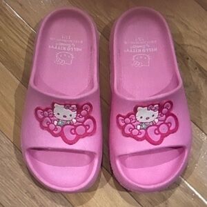 Hello Kitty Fuchsia Kids Slippers